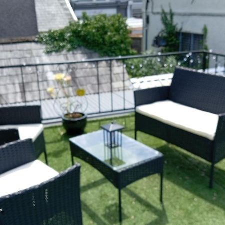 Large 2 Bed Holiday Let In Central Ystradgynlais Bagian luar foto