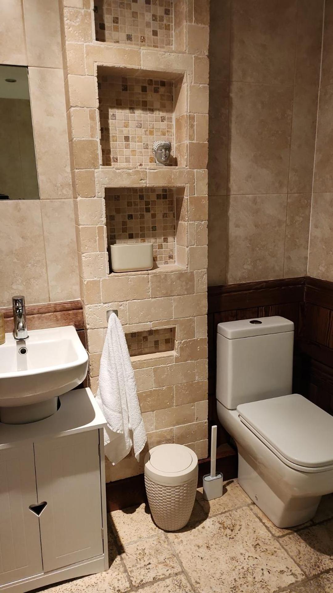 Large 2 Bed Holiday Let In Central Ystradgynlais Bagian luar foto